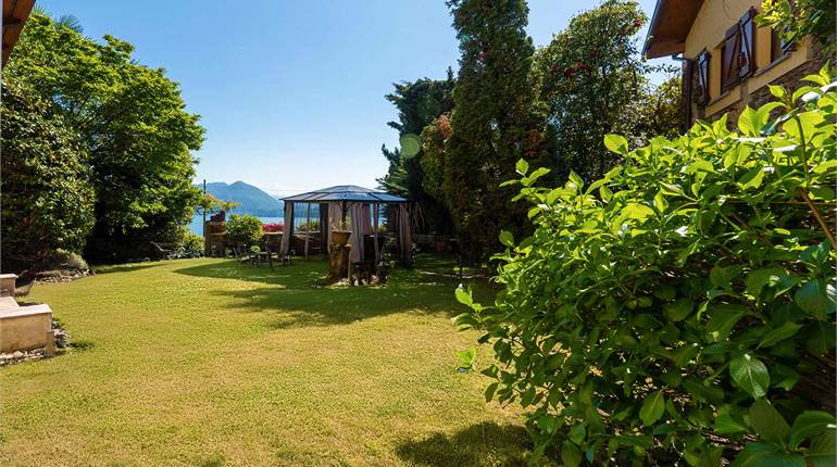 VILLA LAKE MAGGIORE 